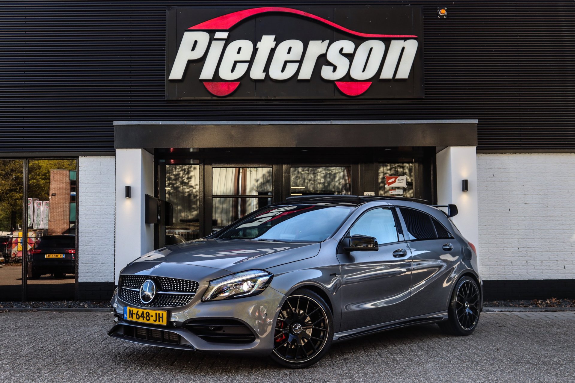 Foto van Mercedes-Benz A 250