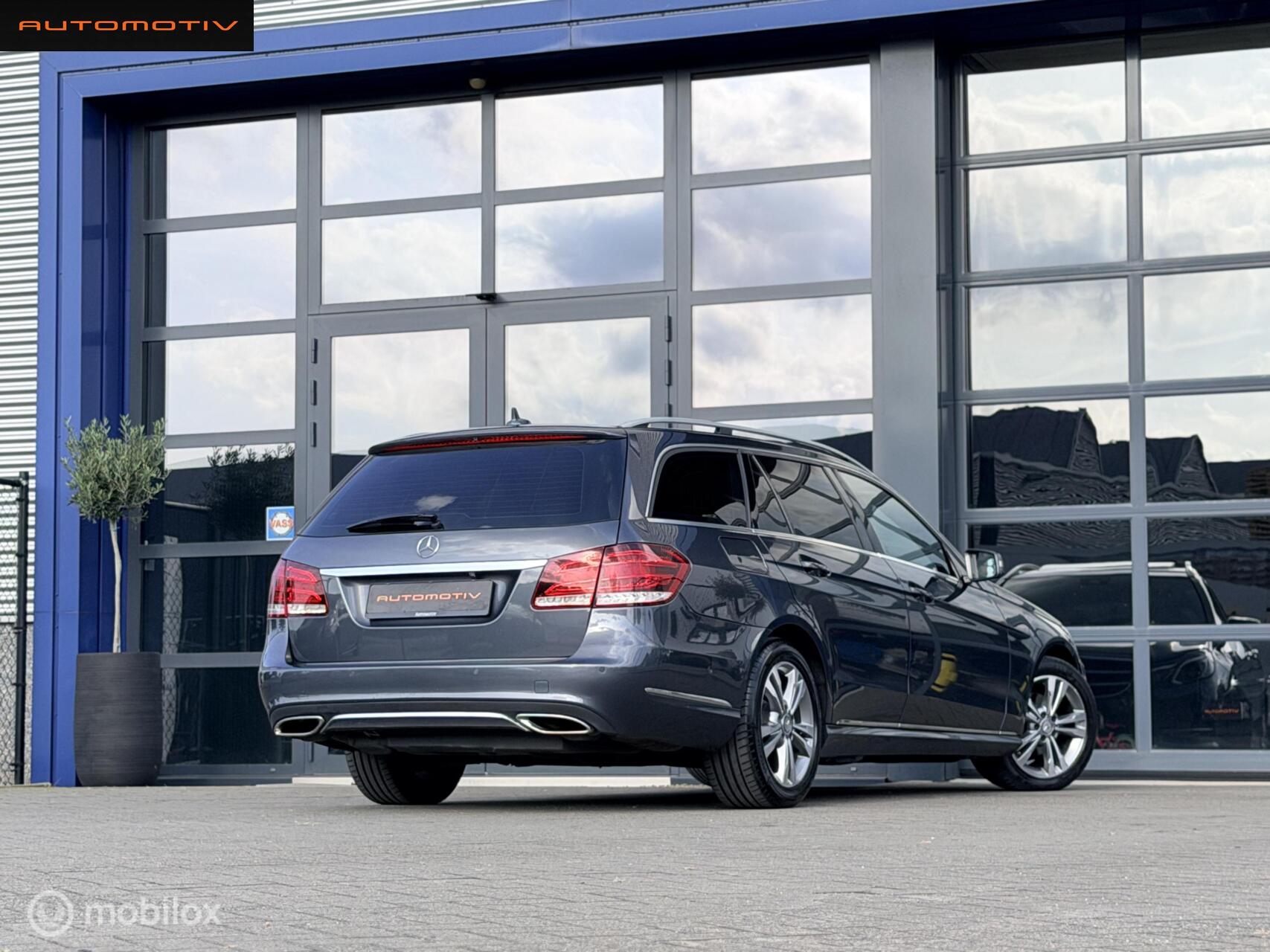 Foto van Mercedes-Benz E 200