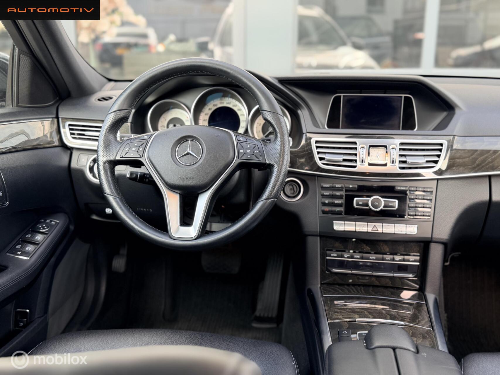 Foto van Mercedes-Benz E 200