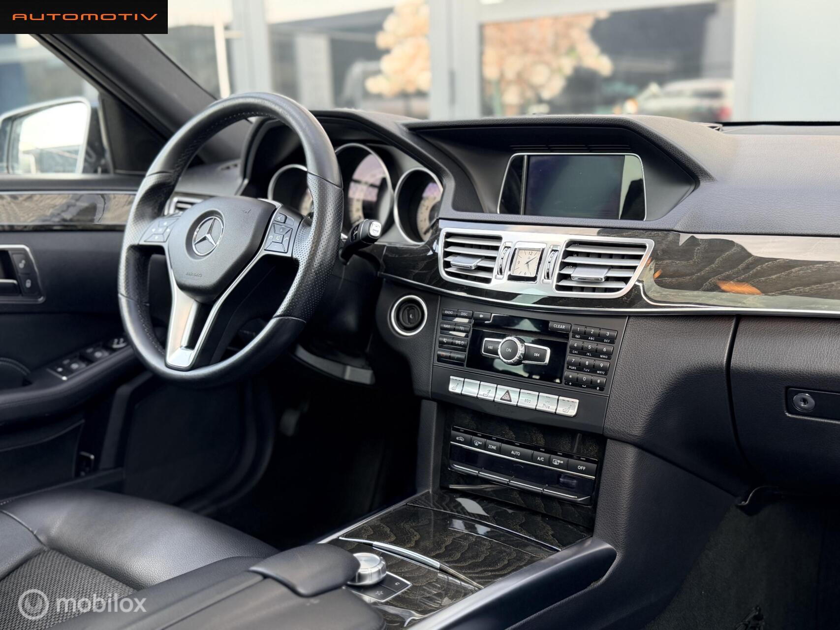 Foto van Mercedes-Benz E 200