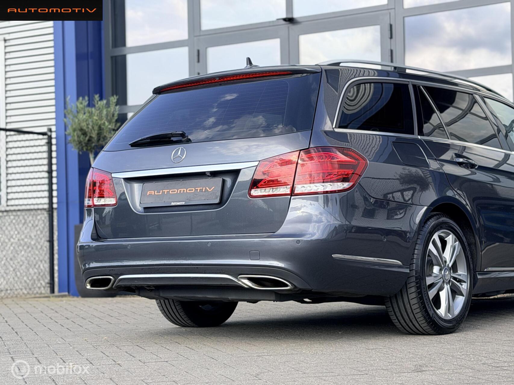 Foto van Mercedes-Benz E 200
