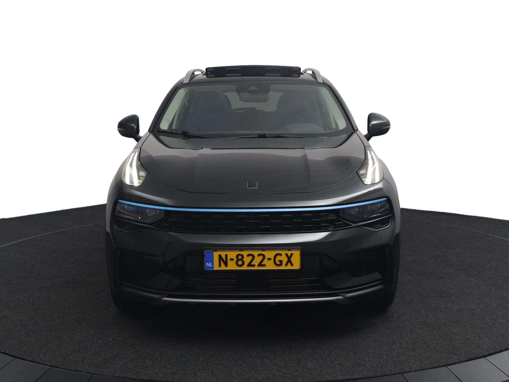 Foto van Lynk&co LYNK & Co 01