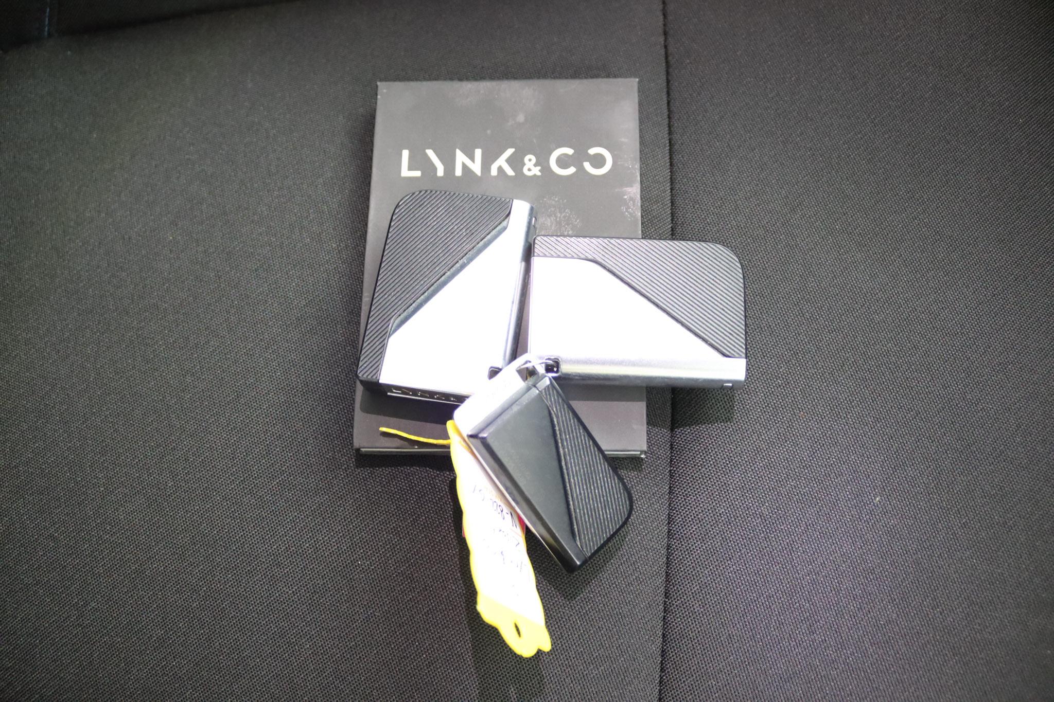 Foto van Lynk&co LYNK & Co 01