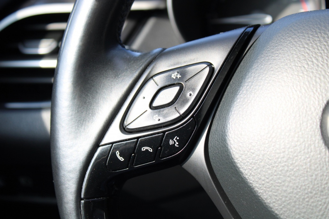 Foto van Toyota Toyota C-hr