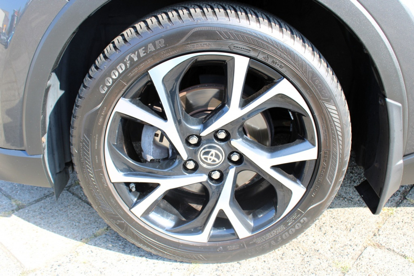 Foto van Toyota Toyota C-hr
