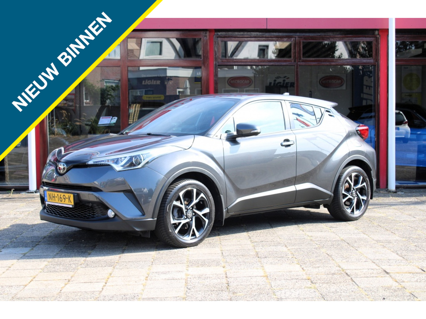 Toyota Toyota C-hr 1.2 Dynamic 2017 - voorkant