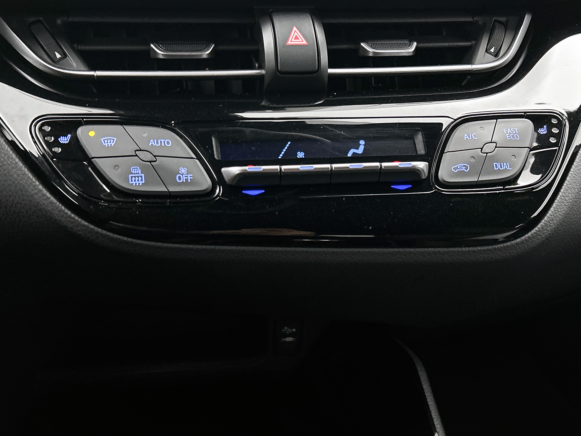 Foto van Toyota Toyota C-hr
