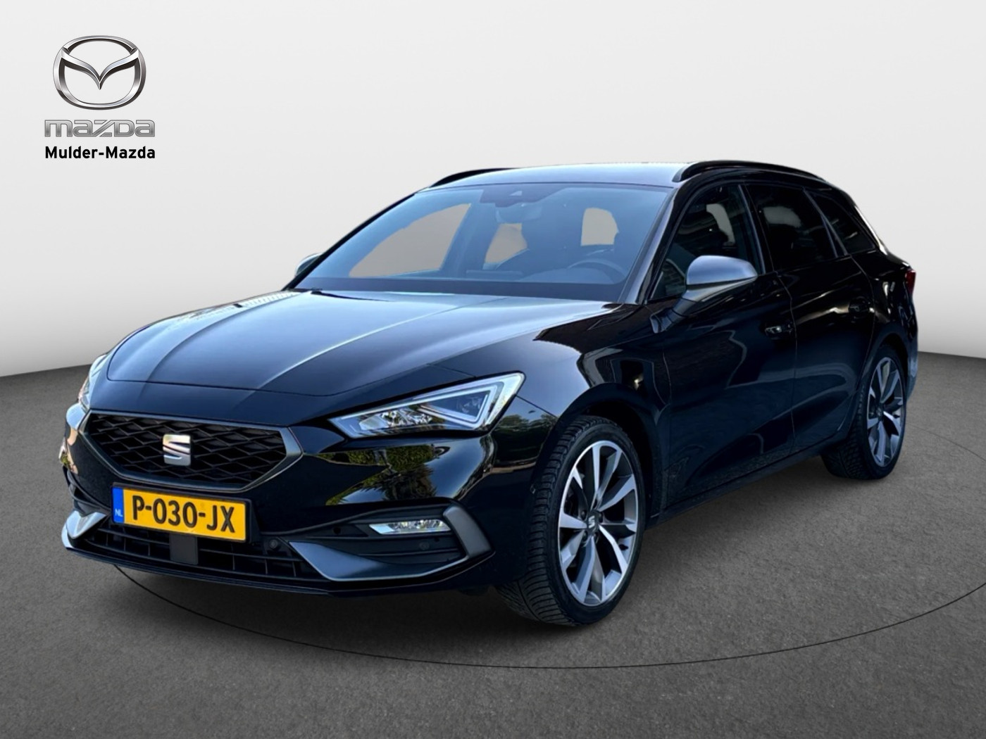 Seat Leon 1.0 eTSI FR Business Intense 2022 - voorkant