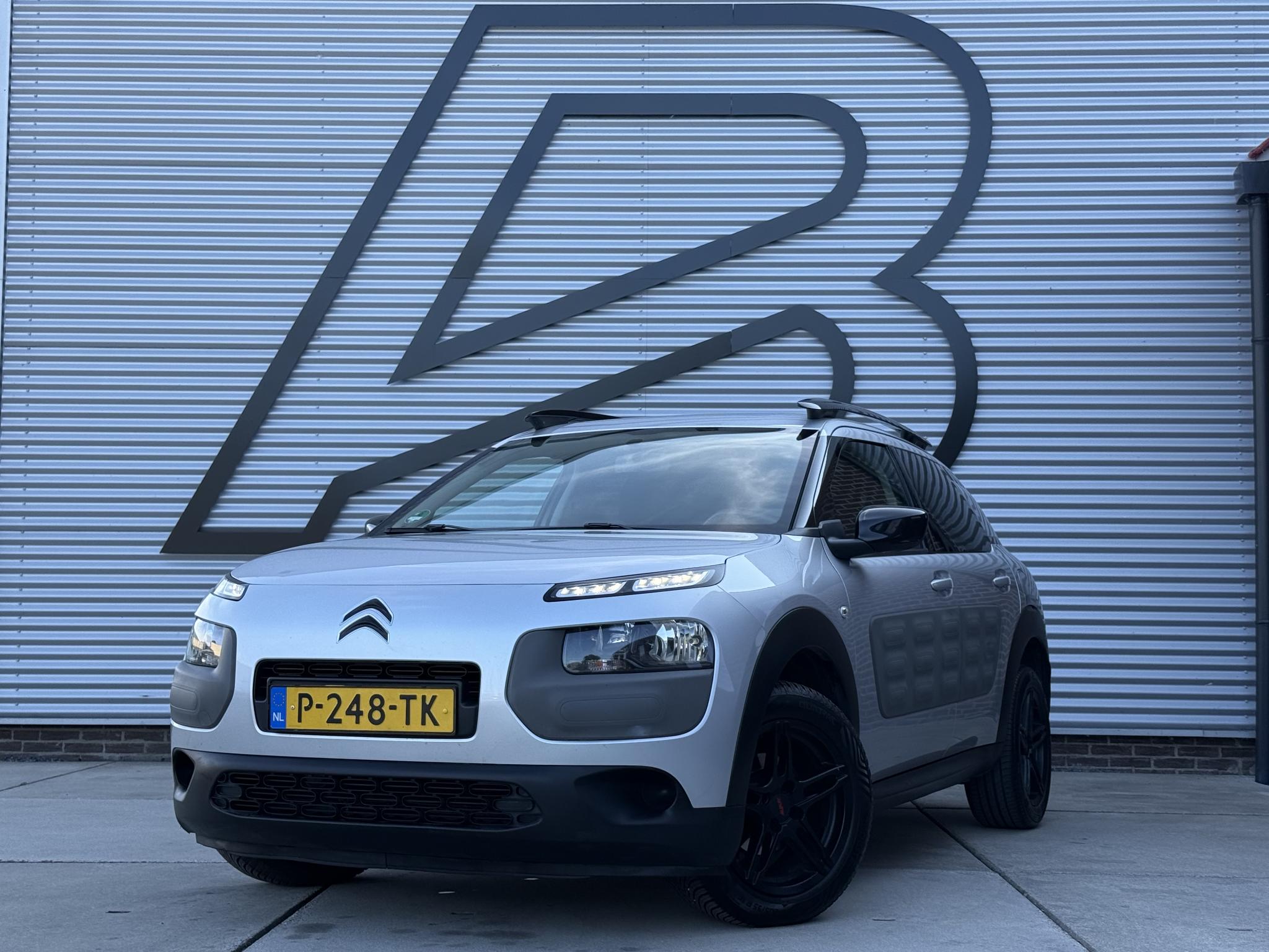 Citroen C4 Cactus 1.2 PureTech Business 2015 - voorkant