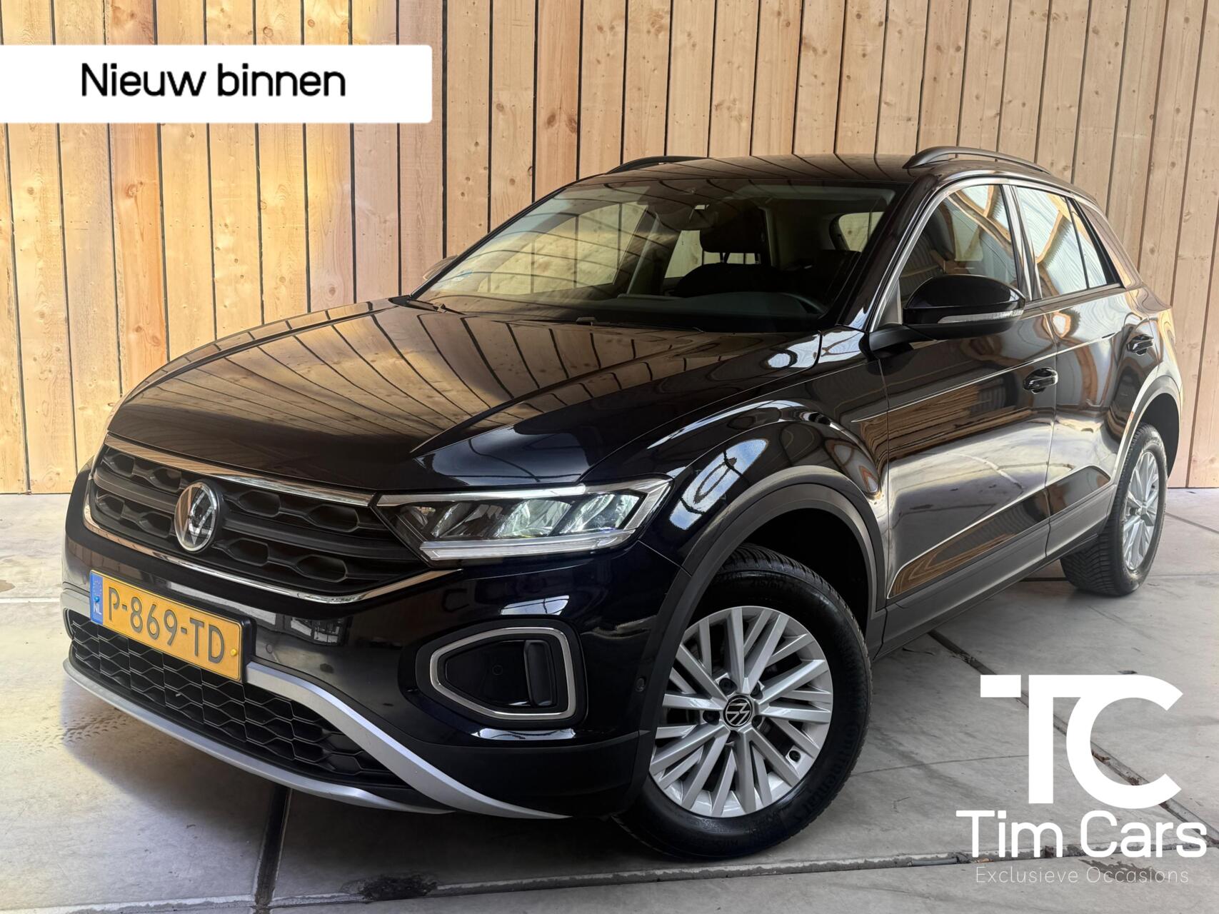 Volkswagen T-roc 1.0 TSI Life Business Achteruitrijcamera | Apple CarPlay/Android Auto | Adaptieve cruise control | Climate control | DAB ontvangst | Digitale cockpit | LED koplampen | Voorstoelen verwarmd | Parkeersensoren voor en achter 2022 - voorkant