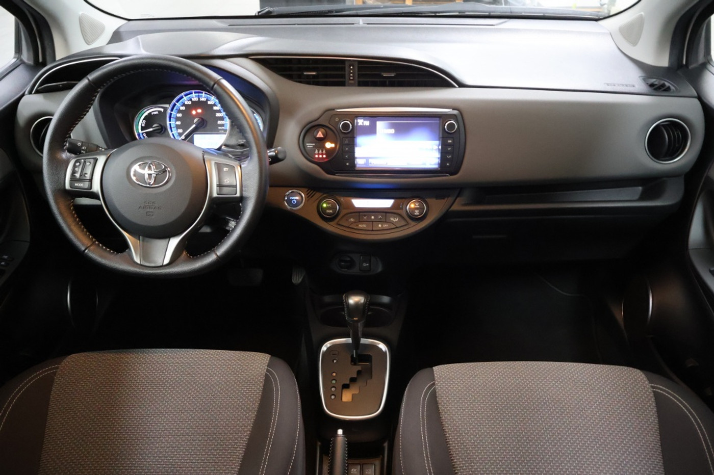 Foto van Toyota Toyota Yaris Hybrid