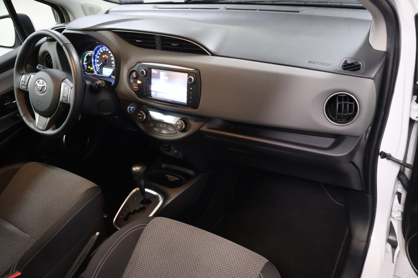 Foto van Toyota Toyota Yaris Hybrid