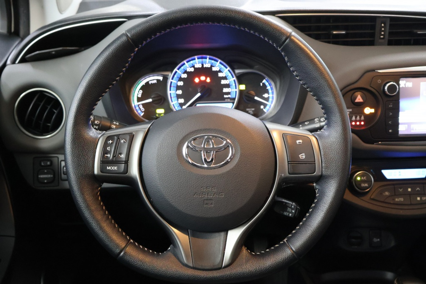 Foto van Toyota Toyota Yaris Hybrid