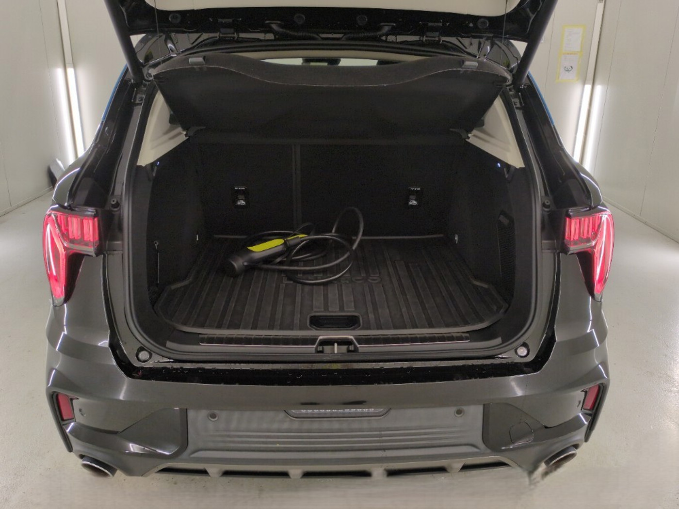 Foto van Lynk&co LYNK & Co 01