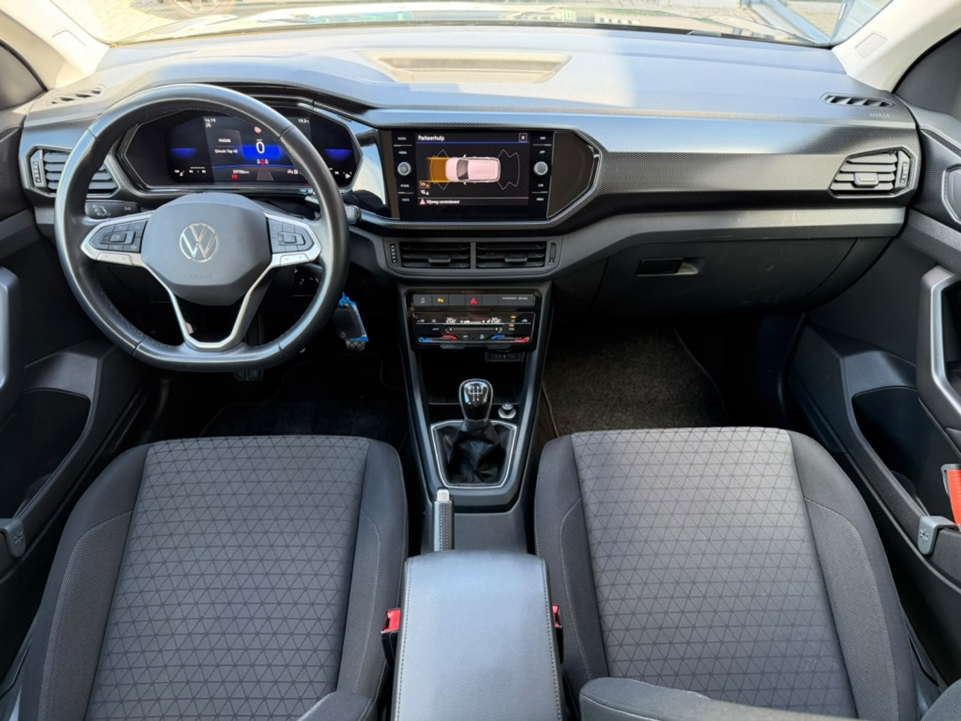 Foto van Volkswagen T-cross