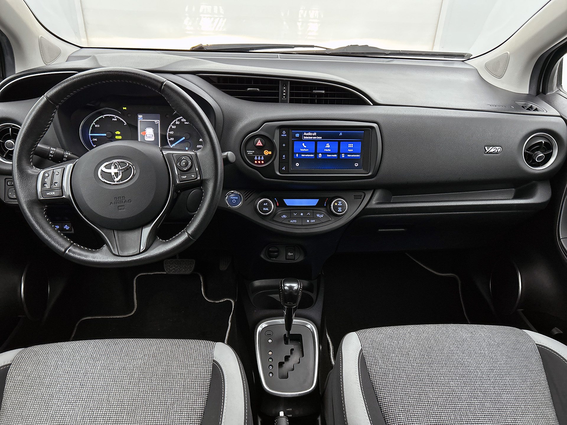 Foto van Toyota Toyota Yaris Hybrid
