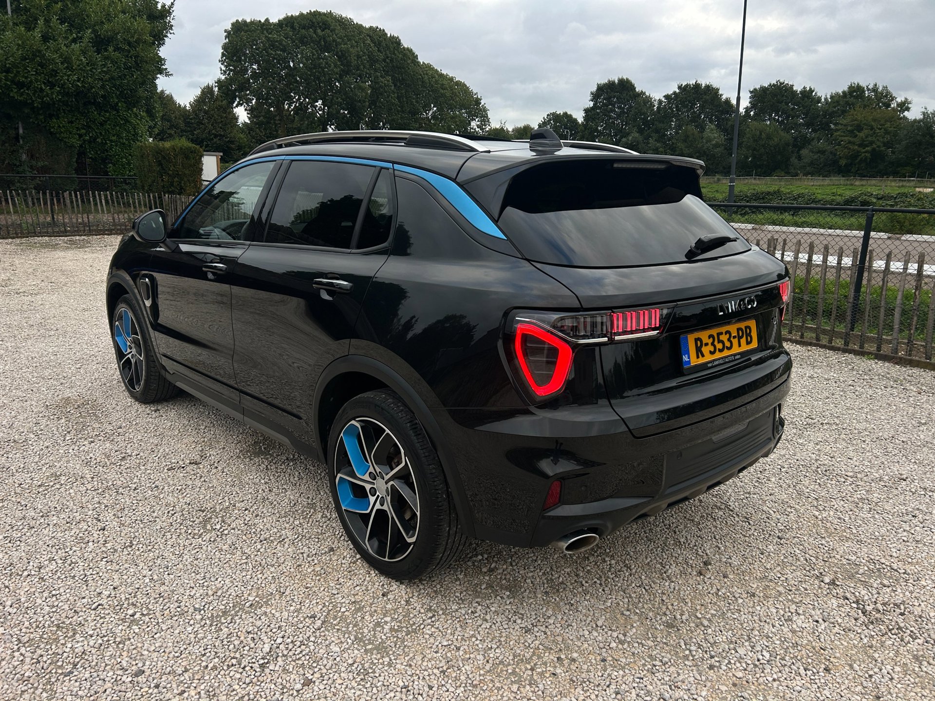 Foto van Lynk&co LYNK & Co 01