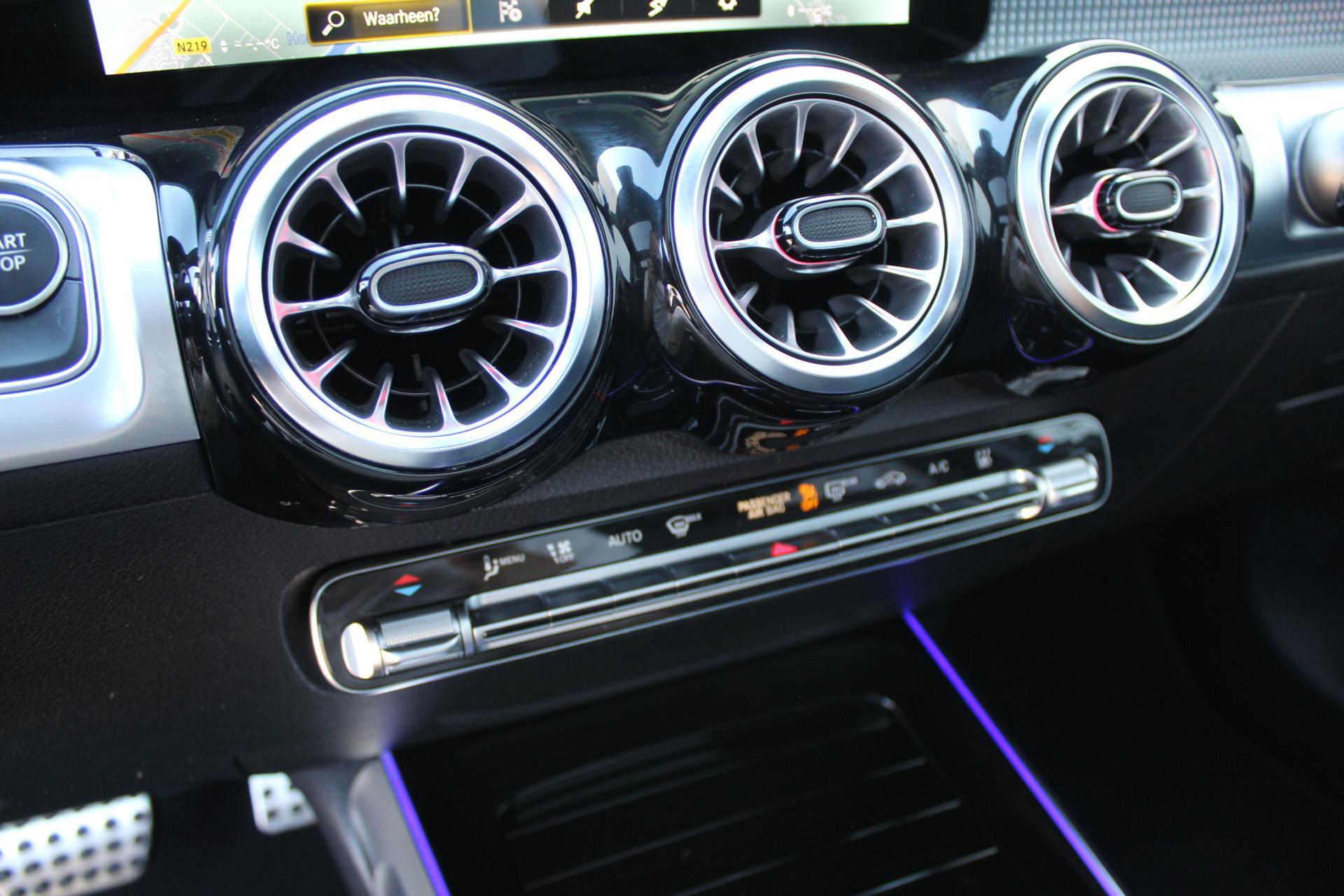 Foto van Mercedes-Benz Eqb 250