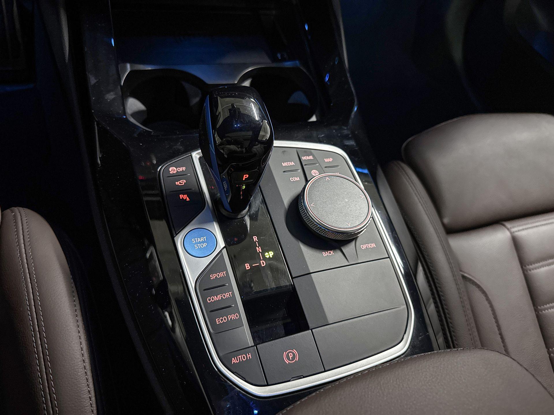Foto van BMW Ix3