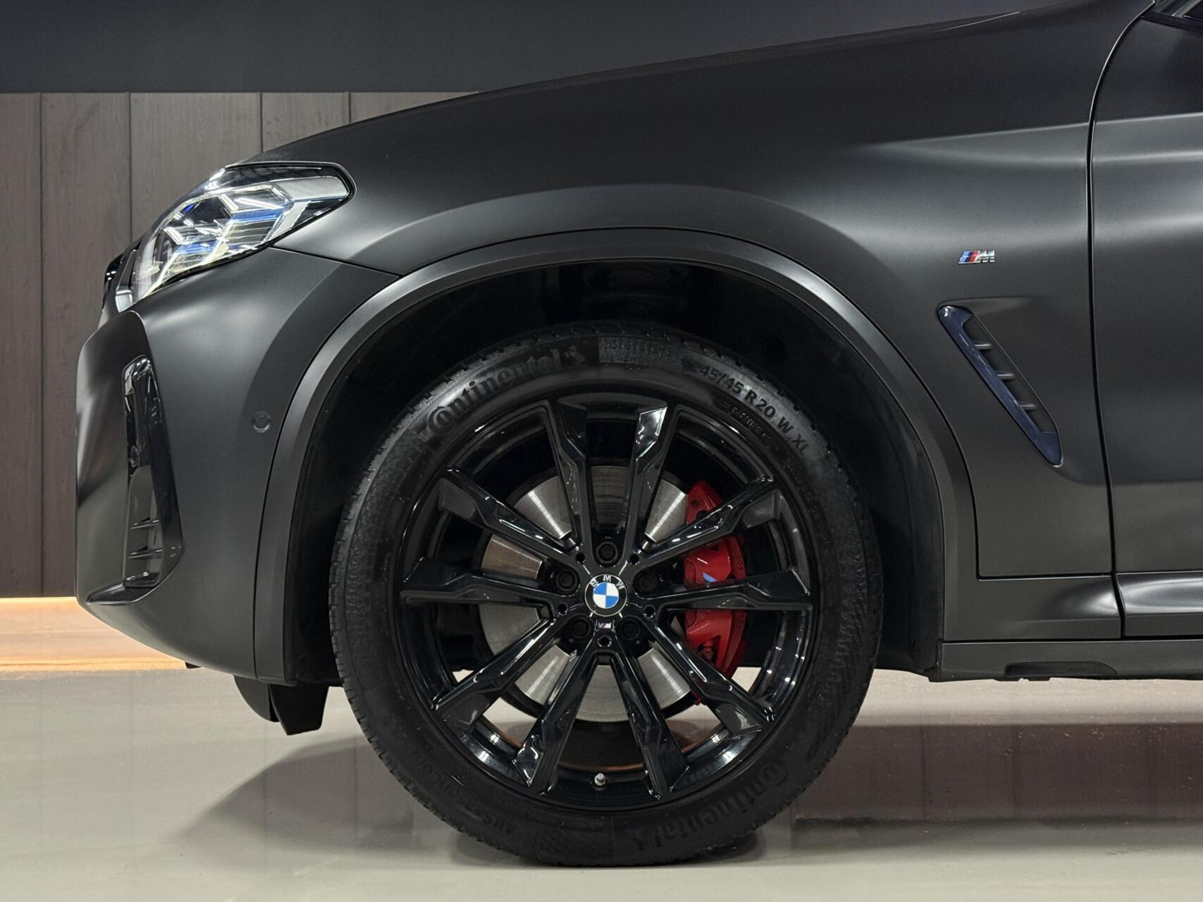 Foto van BMW X4 Xdrive20i
