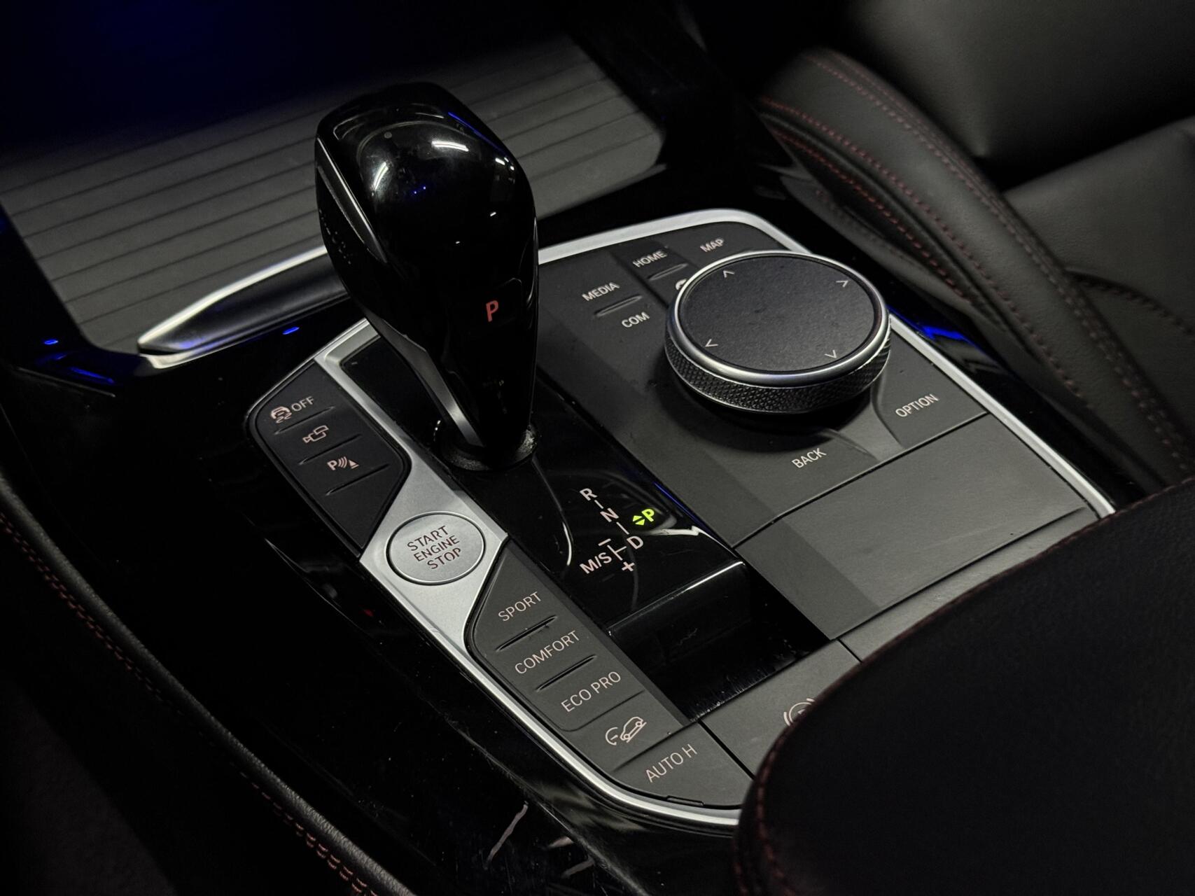 Foto van BMW X4 Xdrive20i