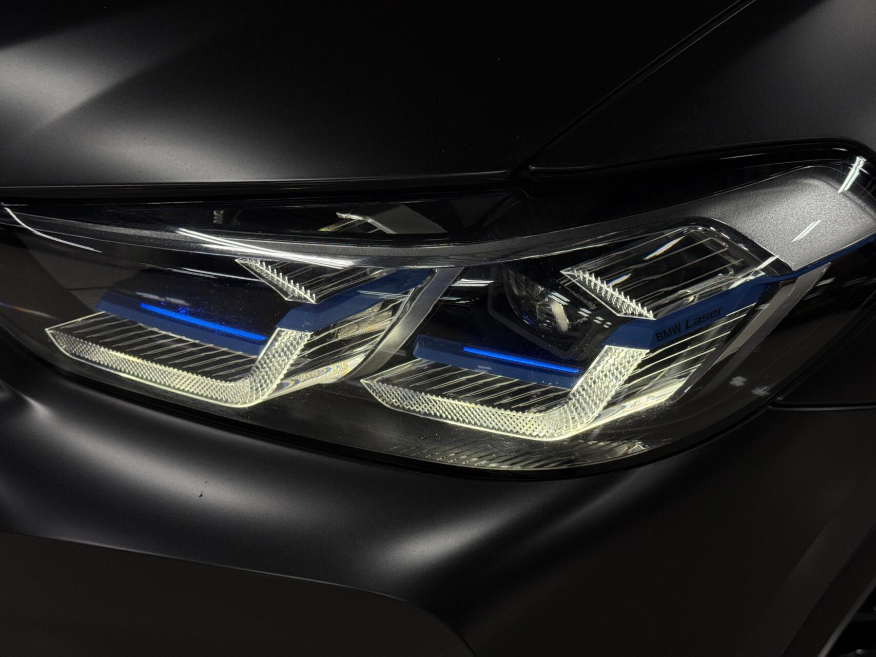 Foto van BMW X4 Xdrive20i