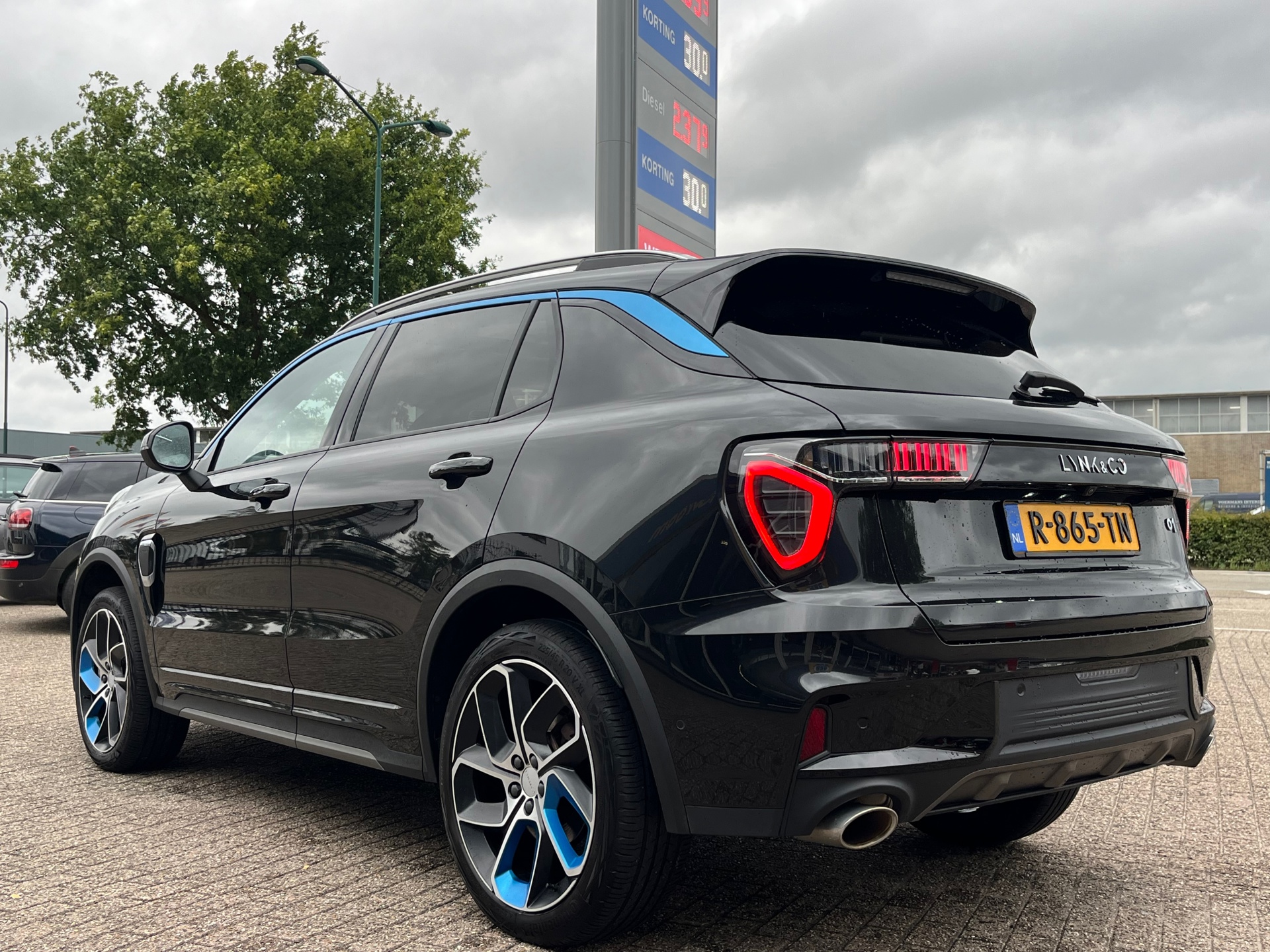 Foto van Lynk&co LYNK & Co 01