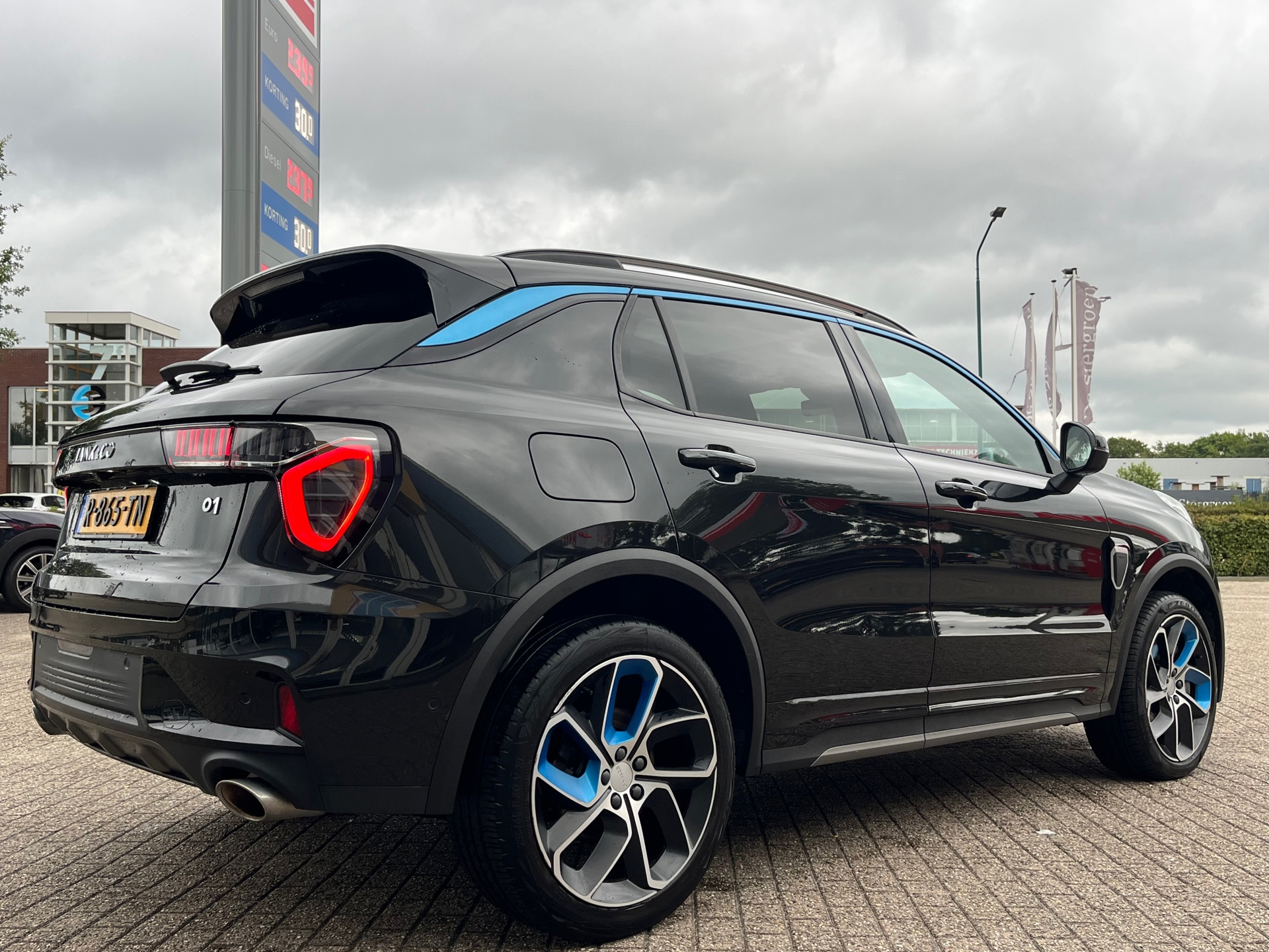 Foto van Lynk&co LYNK & Co 01
