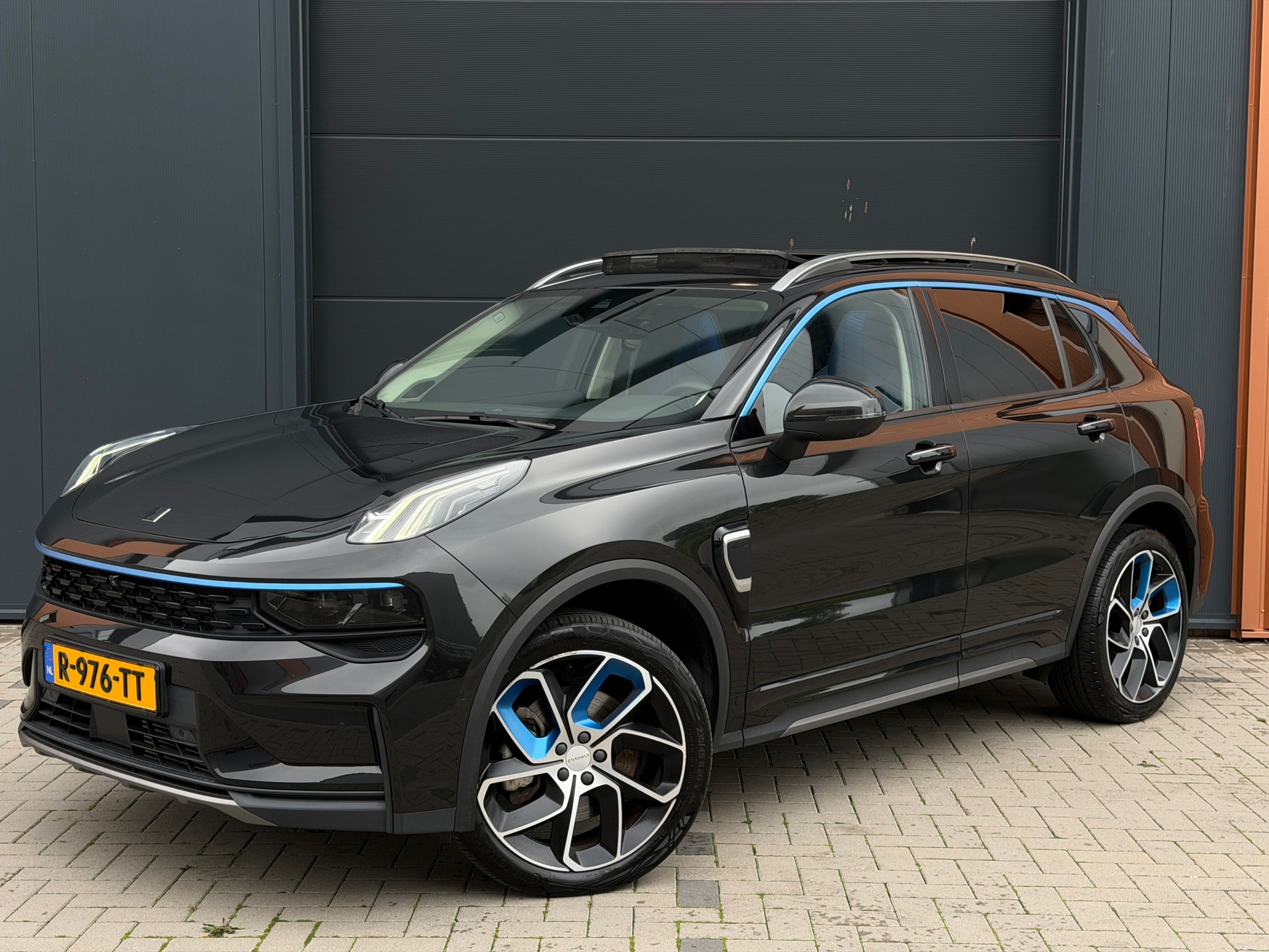 Foto van Lynk&co LYNK & Co 01
