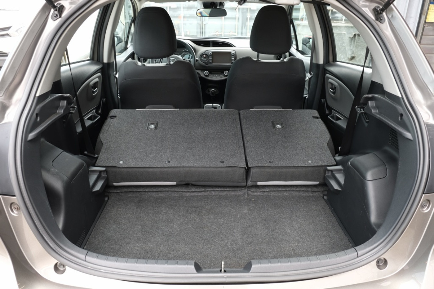 Foto van Toyota Toyota Yaris Hybrid