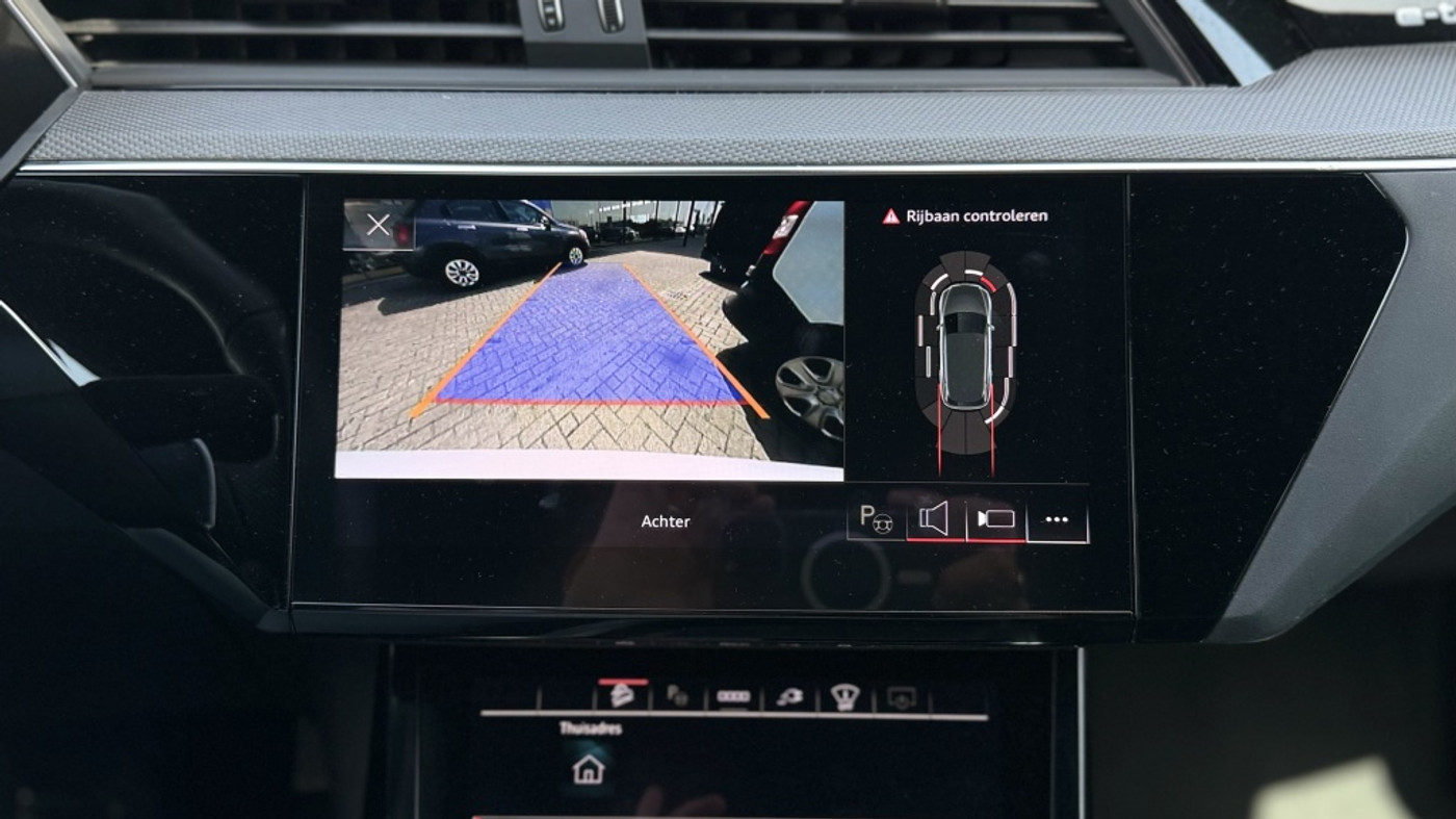 Foto van Audi E-tron 50