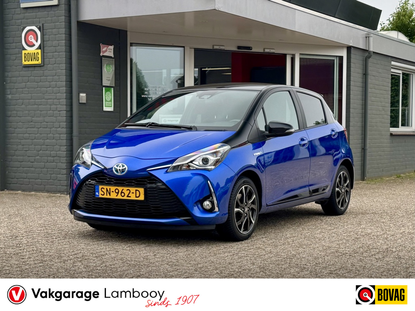 Toyota Toyota Yaris Hybrid 1.5 Hybrid Bi-Tone Navi Camera Cruise NL auto 2018 - voorkant