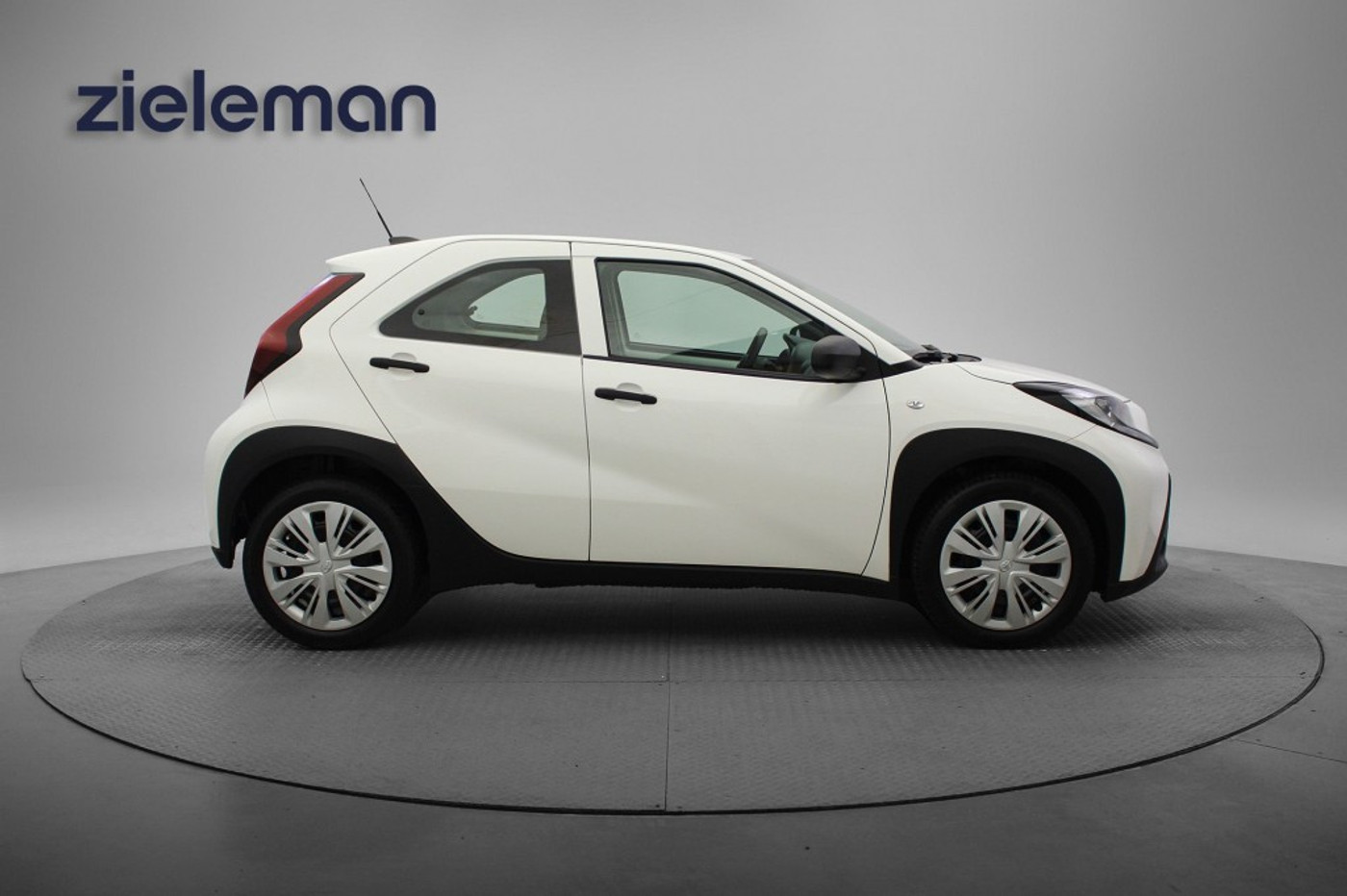 Foto van Toyota Toyota Aygo X