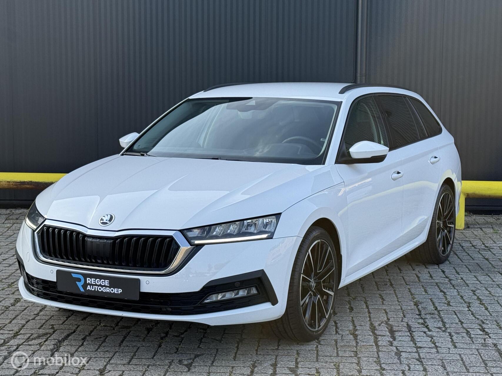 Skoda Octavia 1.0 e-TSI Ambition RS-VELGEN | AUTOMAAT 2023 - voorkant