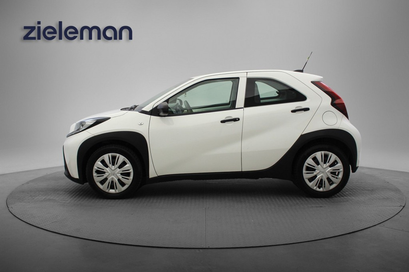 Foto van Toyota Toyota Aygo X