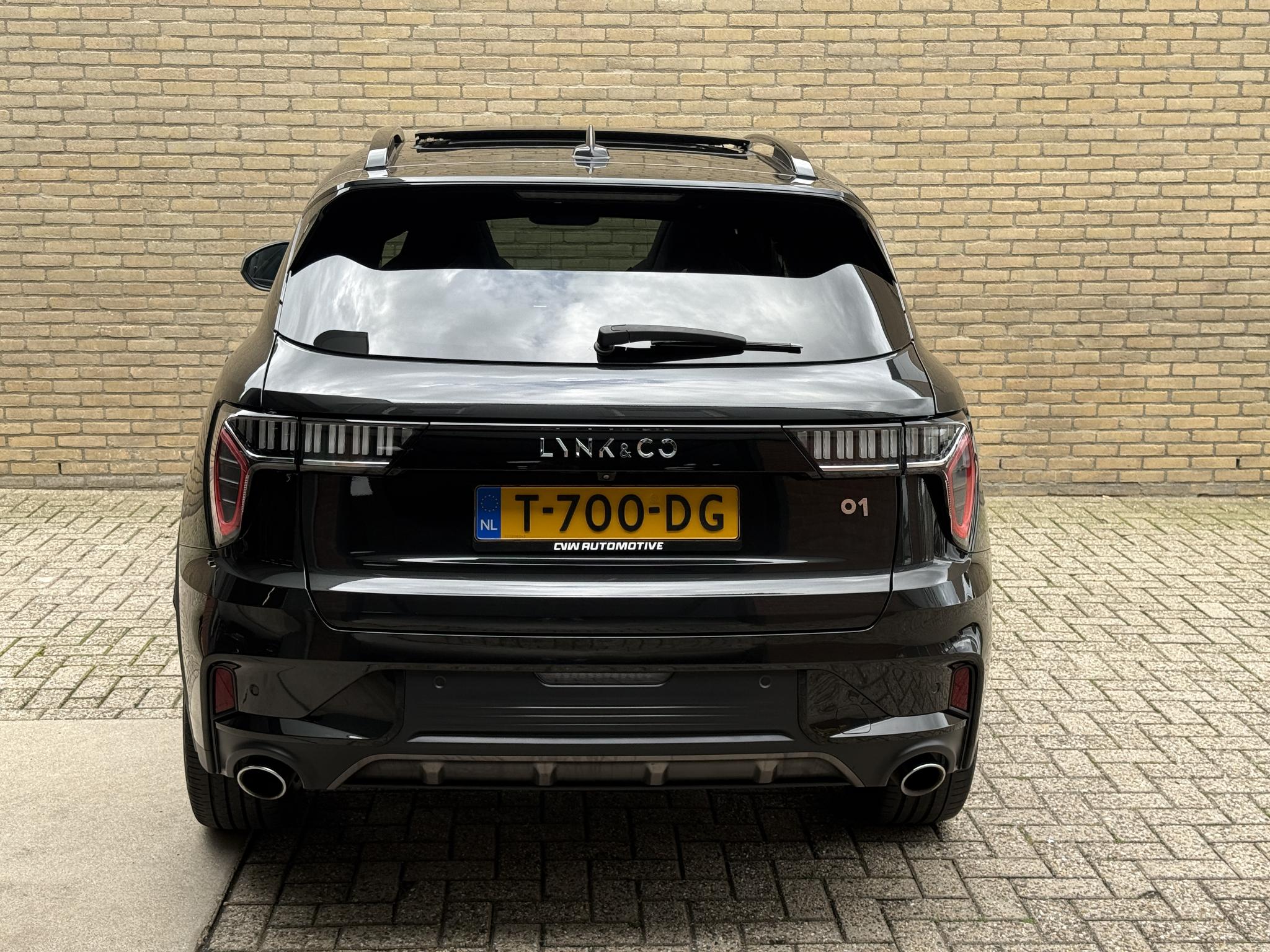 Foto van Lynk&co LYNK & Co 01