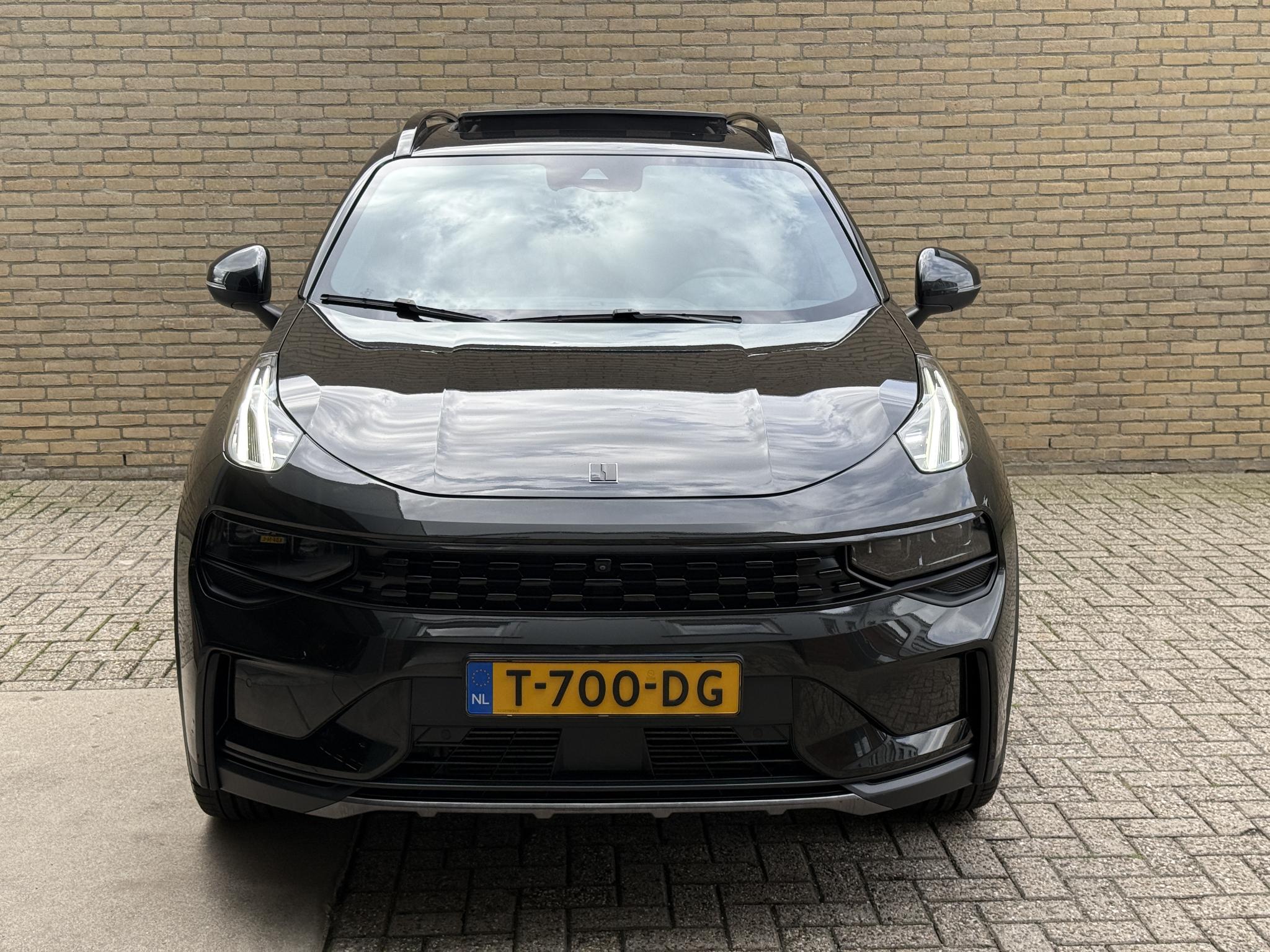 Foto van Lynk&co LYNK & Co 01