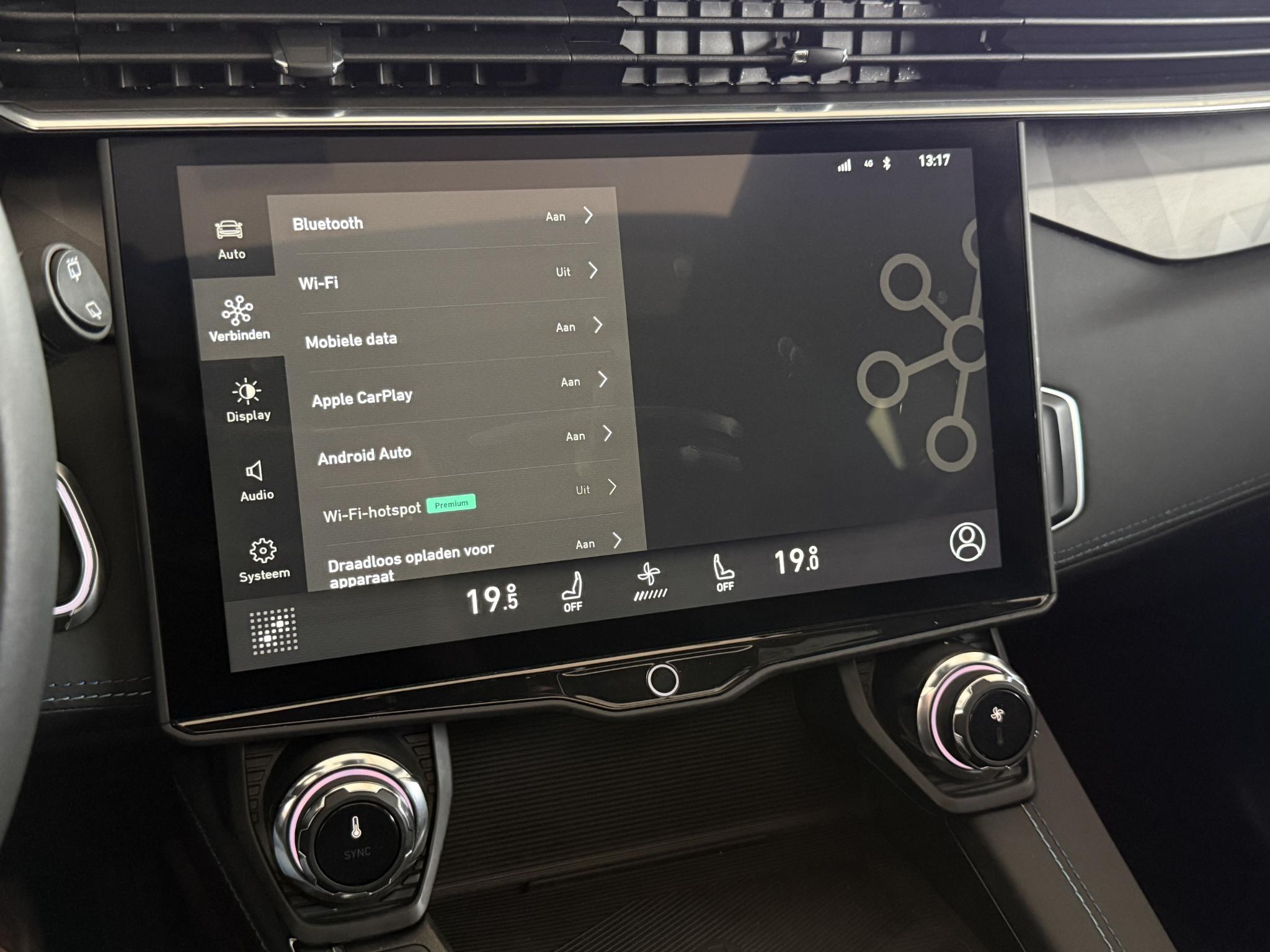 Foto van Lynk&co LYNK & Co 01