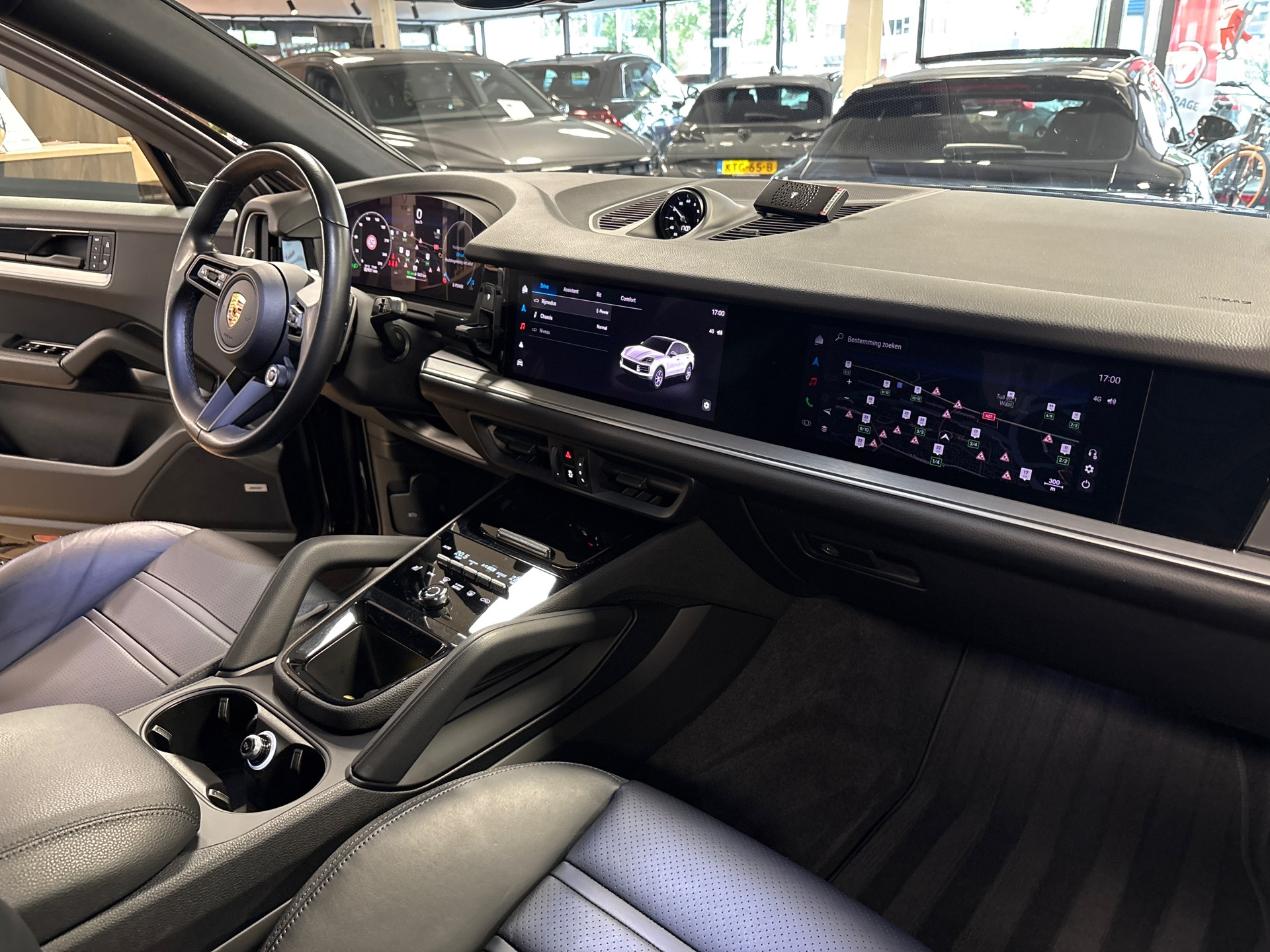 Foto van Porsche Cayenne E-hybrid