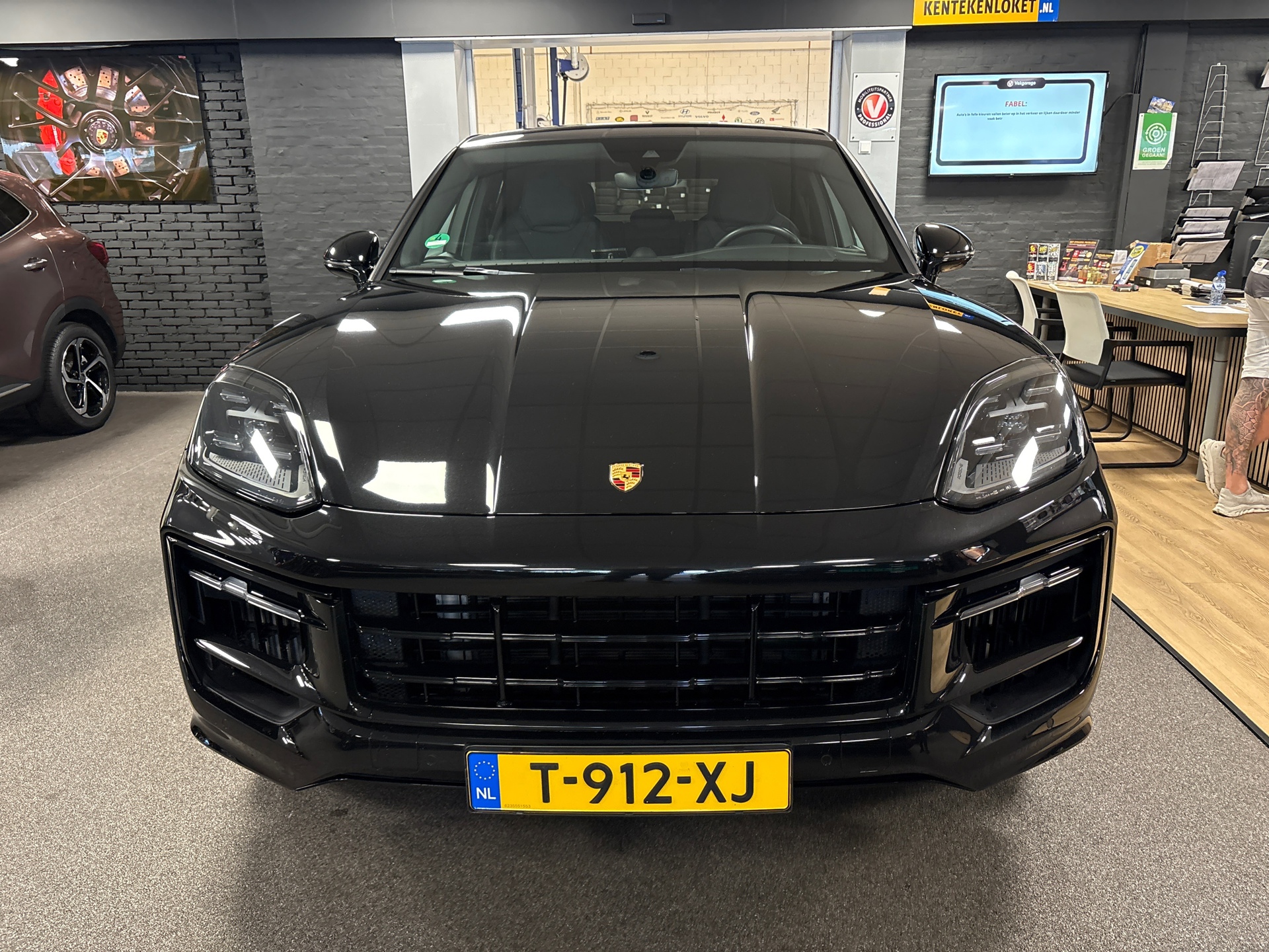 Foto van Porsche Cayenne E-hybrid