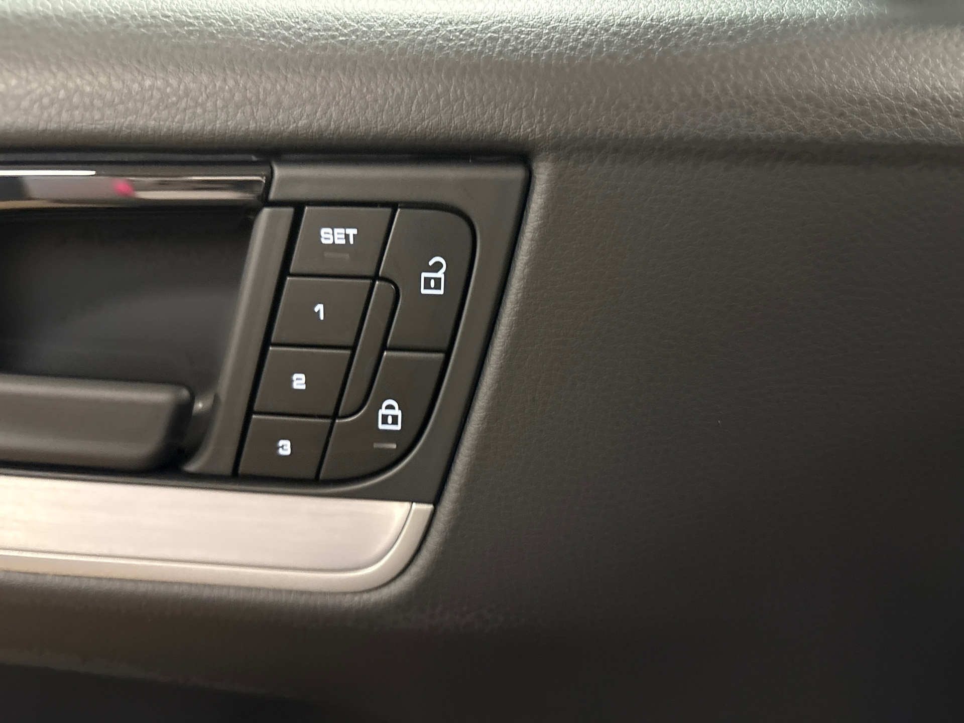Foto van Porsche Cayenne E-hybrid