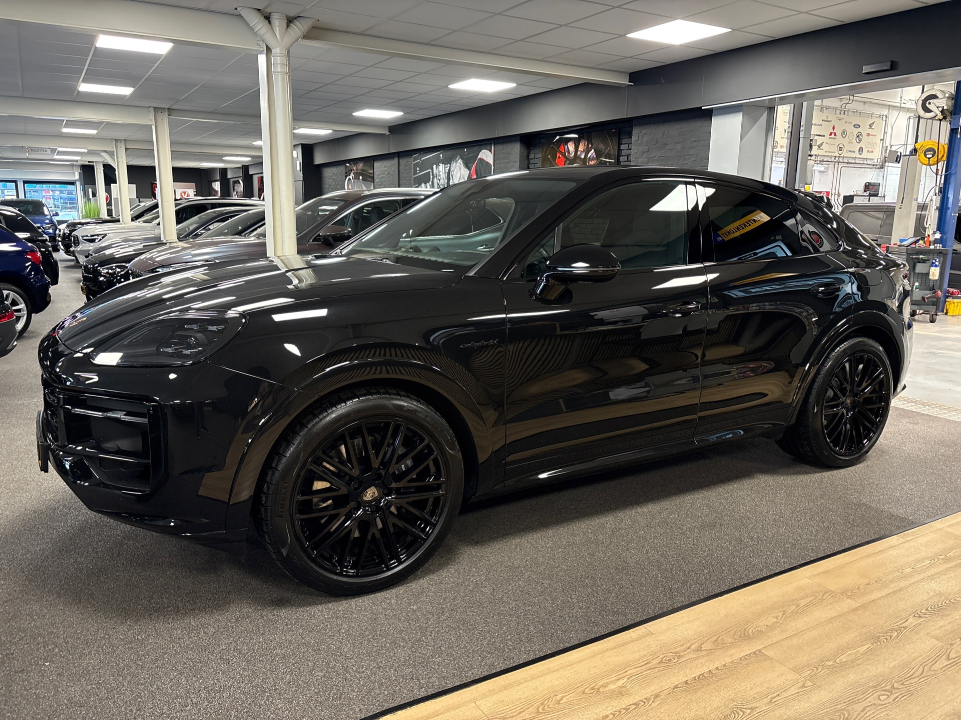 Foto van Porsche Cayenne E-hybrid