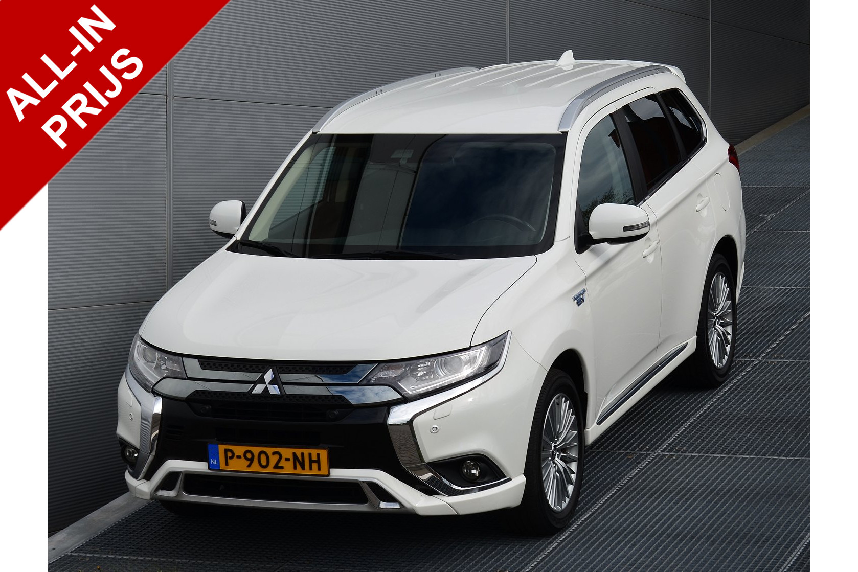Mitsubishi Mitsubishi Outlander PHEV 2.4 INTENSE 4WD 2020 - voorkant