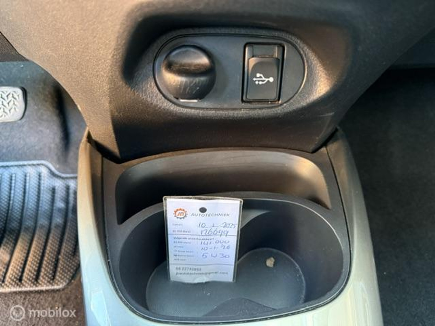Foto van Toyota Toyota Yaris Hybrid