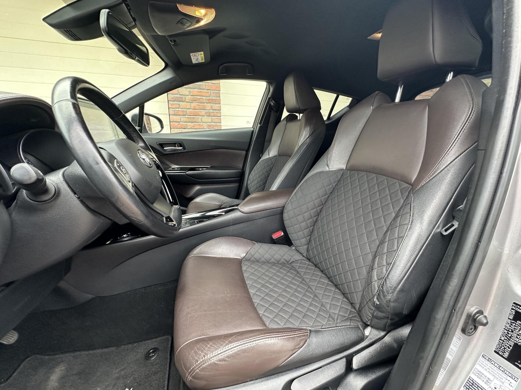 Foto van Toyota Toyota C-hr