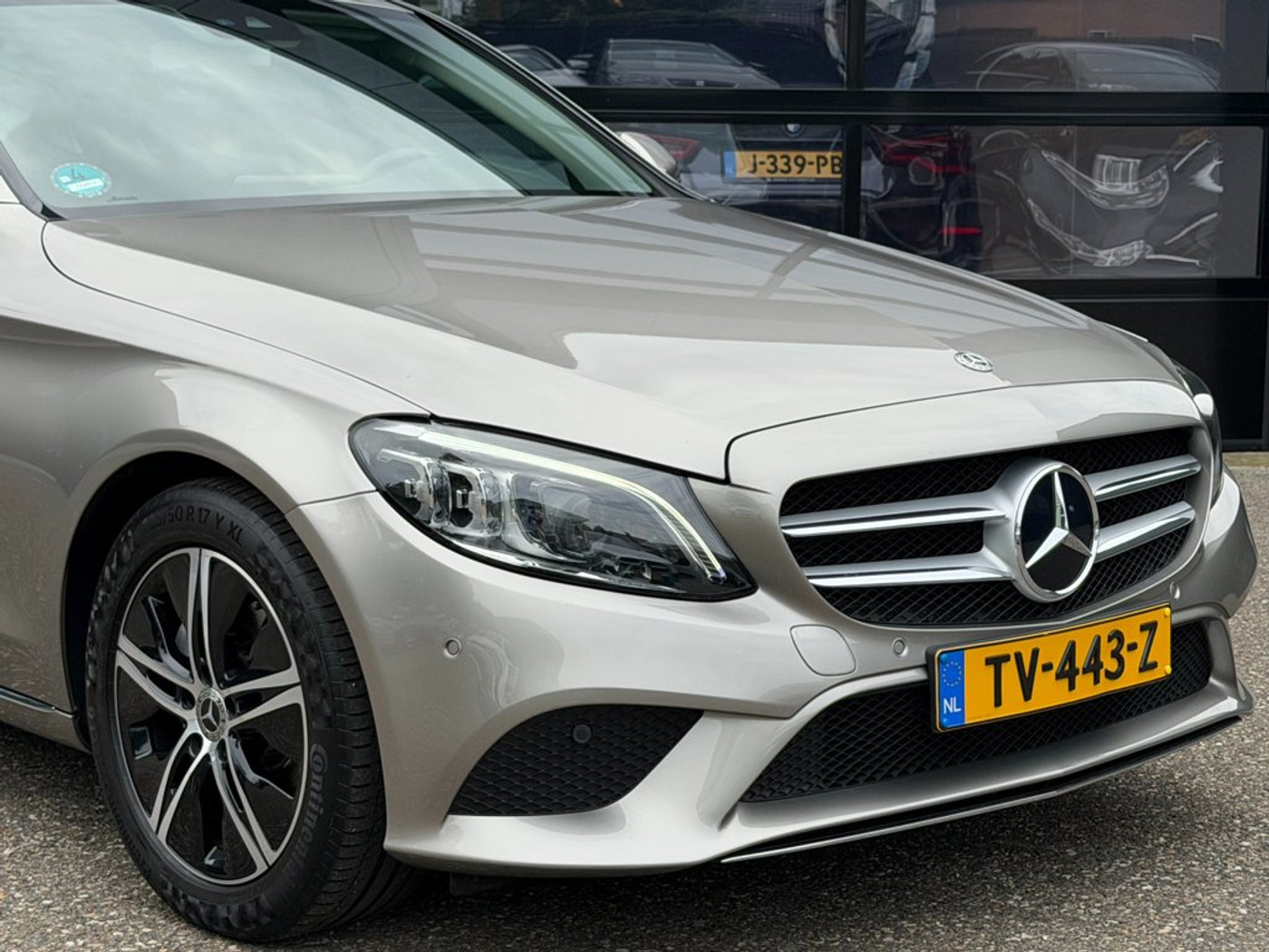 Foto van Mercedes-Benz C 200