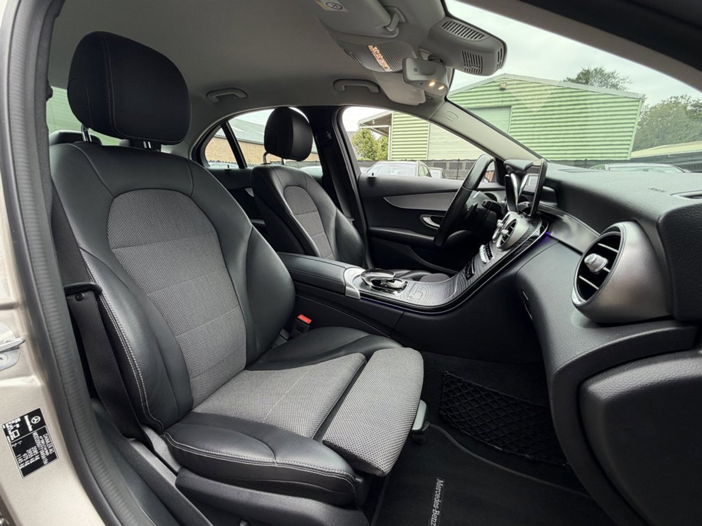 Foto van Mercedes-Benz C 200