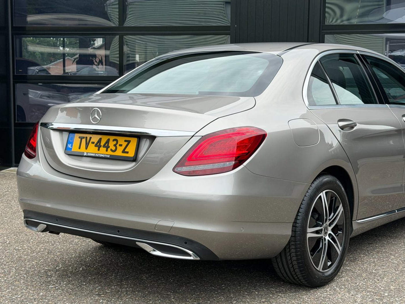 Foto van Mercedes-Benz C 200
