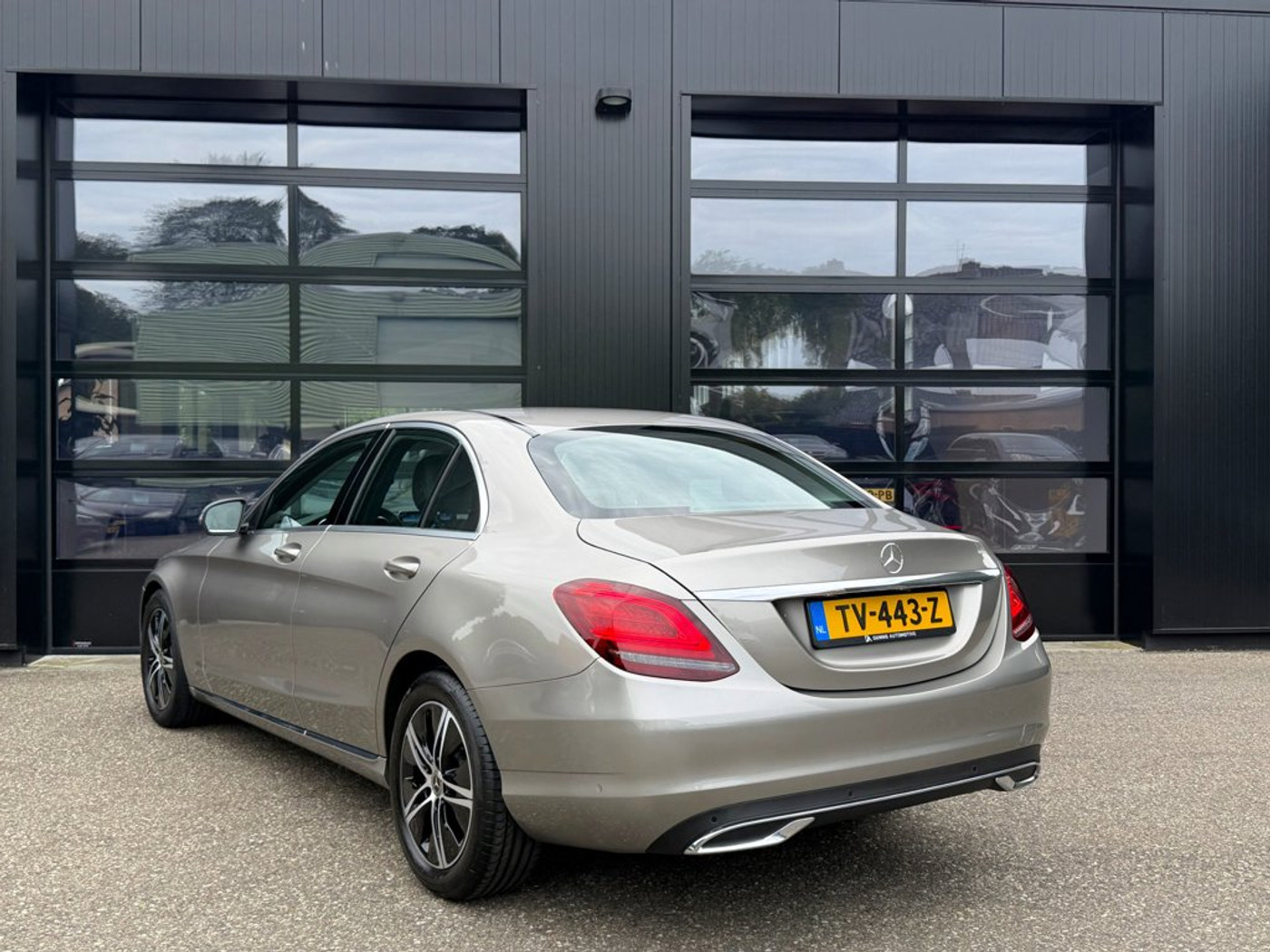 Foto van Mercedes-Benz C 200