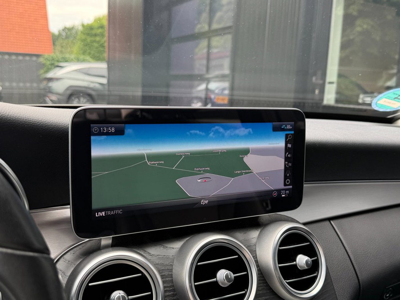 Foto van Mercedes-Benz C 200